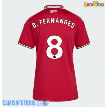 Camisa de time de futebol Manchester United Bruno Fernandes #8 Replicas 1º Equipamento Feminina 2026-27 Manga Curta